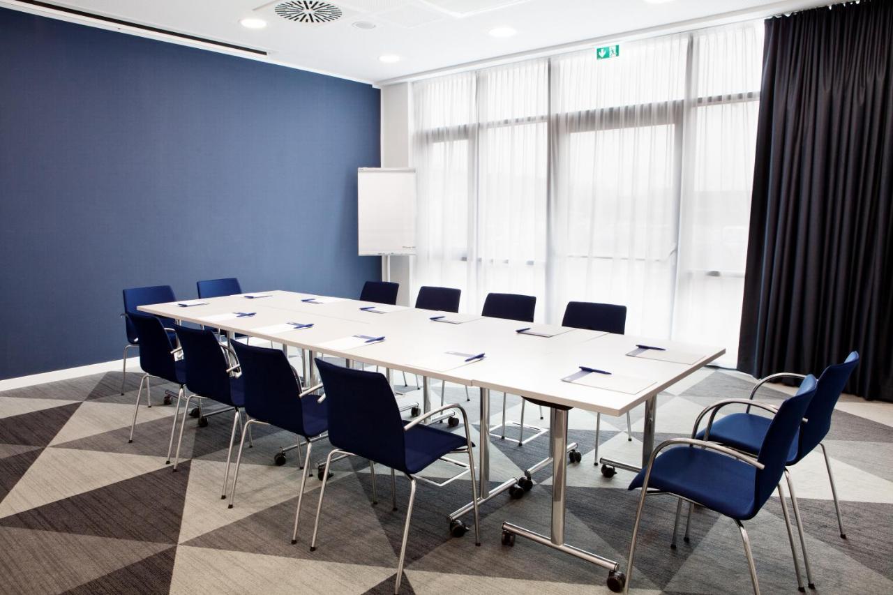 Holiday Inn Express - Offenburg By Ihg Экстерьер фото