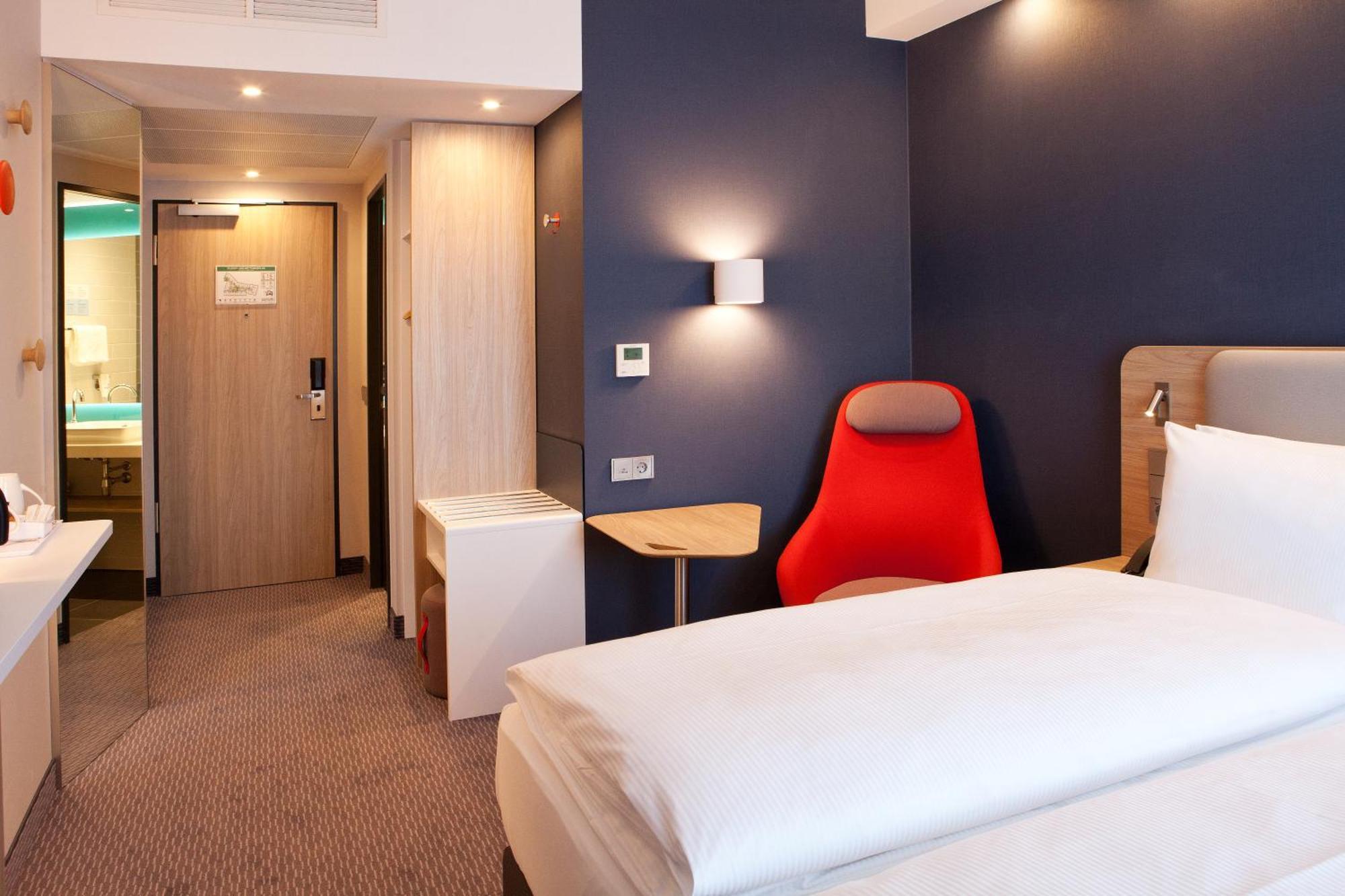 Holiday Inn Express - Offenburg By Ihg Экстерьер фото